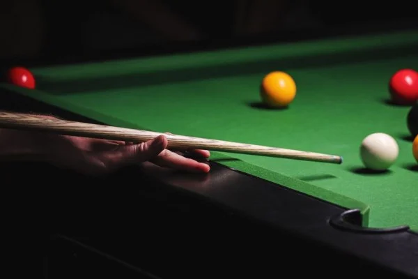 上海大师赛斯佳辉逆转塞尔比彰显中国斯诺克新生代锋芒